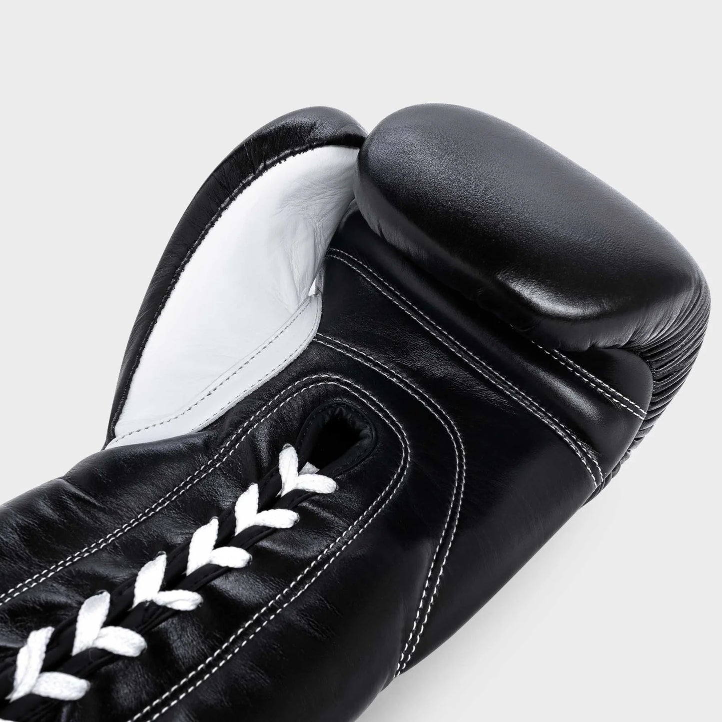 GANTS DE BOXE À LACETS EN CUIR VÉRITABLE